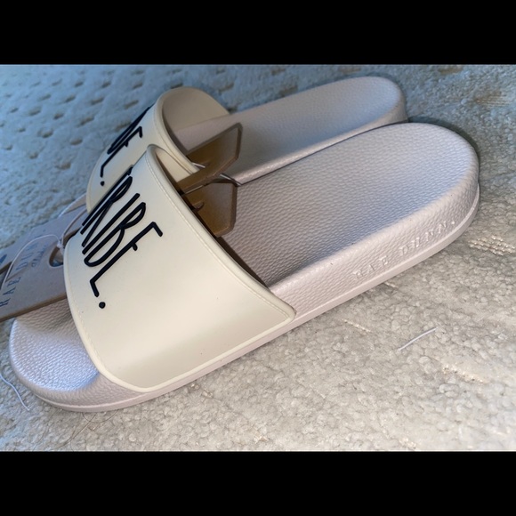 Rae Dunn BRIDE TRIBE Ivory Slides Women’s Sz 7 NWT - Picture 7 of 8